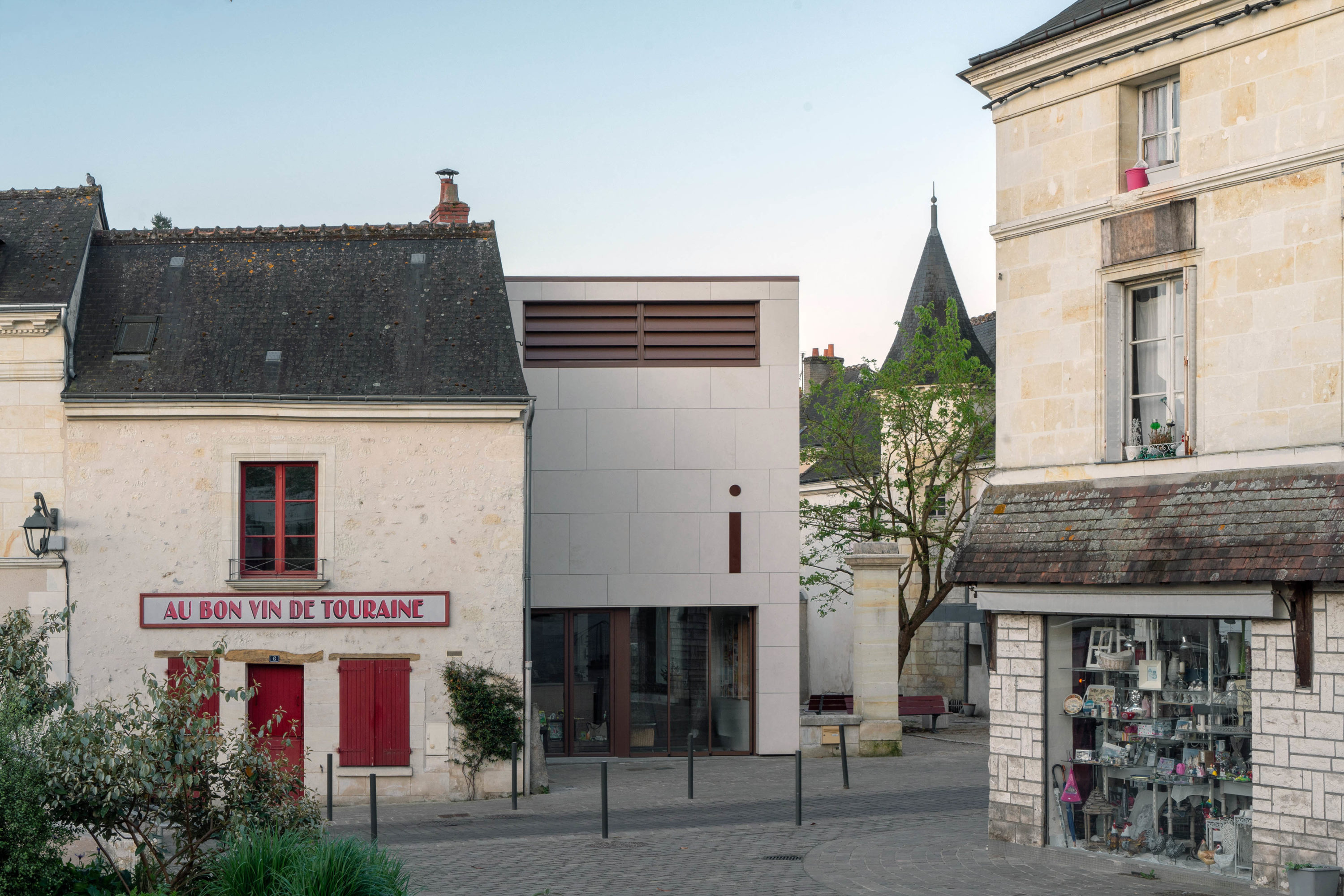 La Salamandre et la Cheminée - Forall Studio